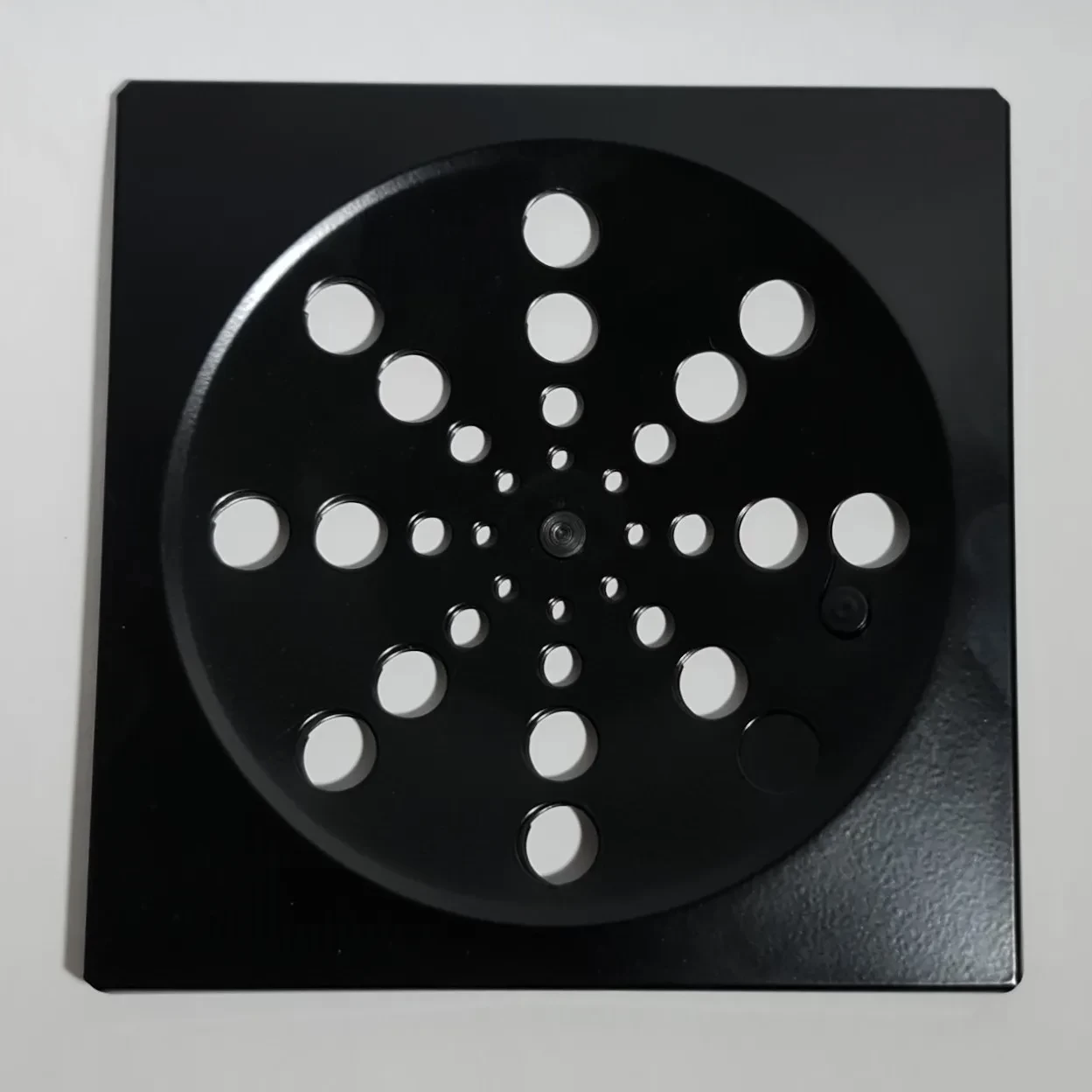 8049- GRELHA QUADRADA DE 15CM COM FECHO BLACK