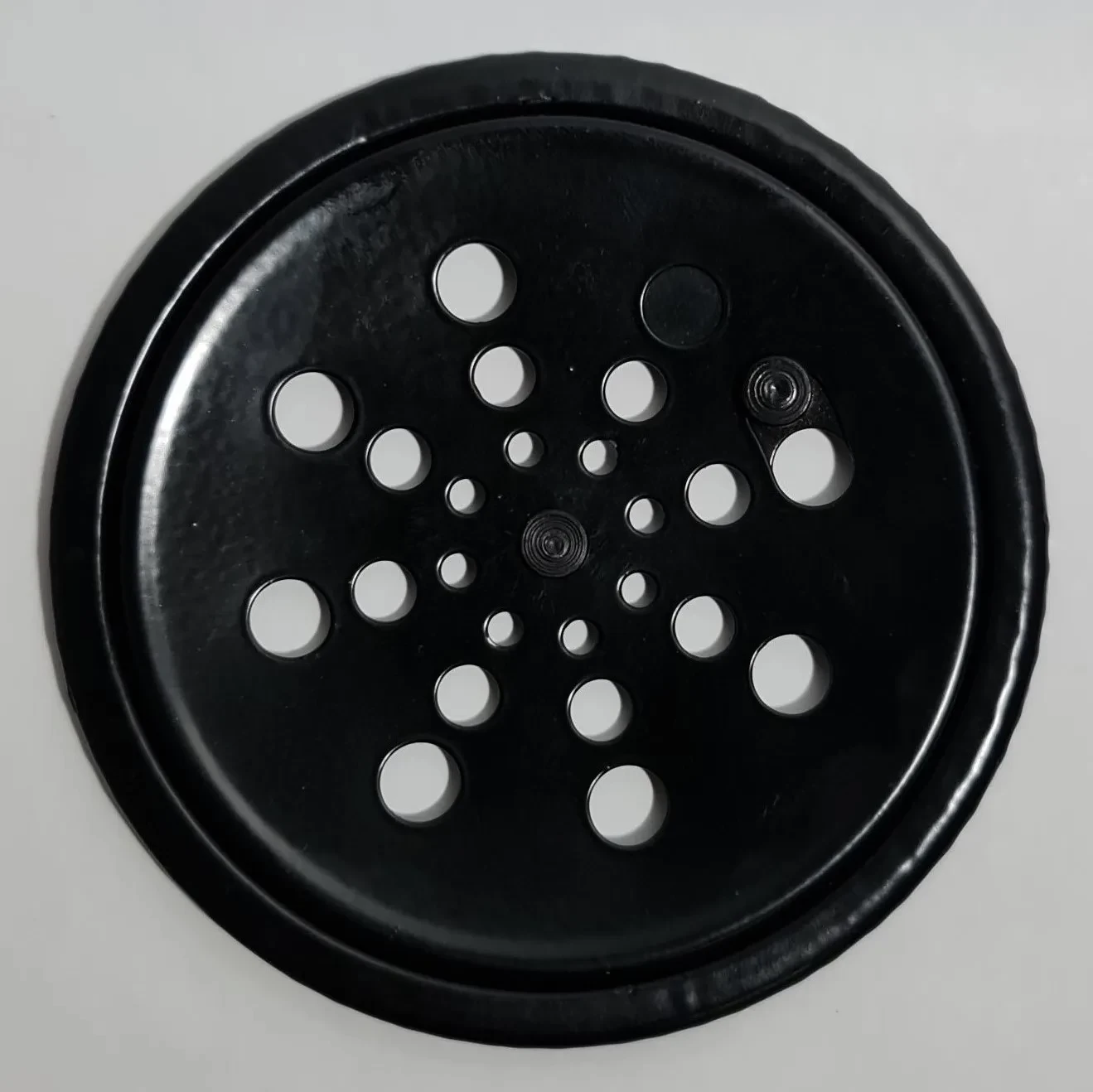 8087- GRELHA REDONDA DE 10CM COM FECHO E CAIXILHO BLACK